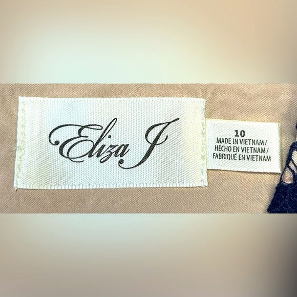 Eliza J Navy Blue Lace Over Nude Dress with Bell Sleeves, Size Medium (10) - Picture 11 of 15